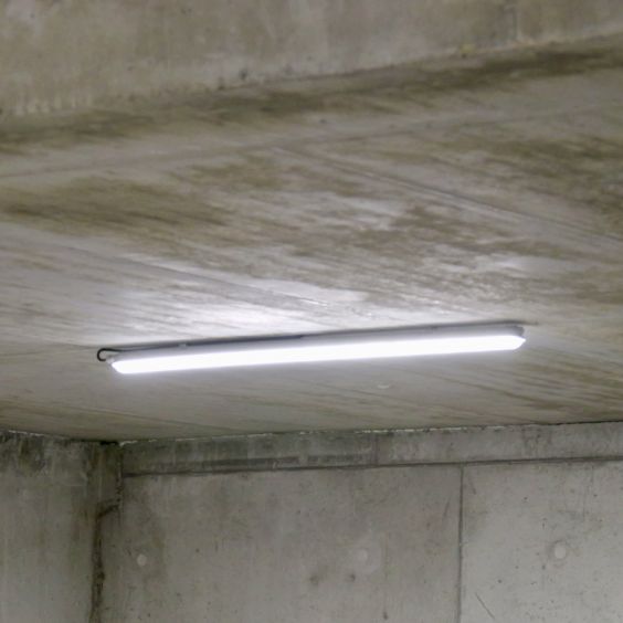 Réglette LED Etanche Câblage Traversant 120cm 40W 4000K IP65 WOLTZ