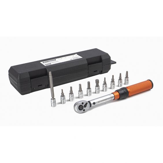 Clé Dynamométrique 2-24 Nm Carré 1/4’’ + 10 embouts FEROCE